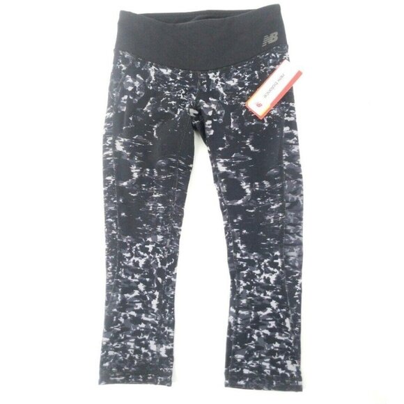 New Balance Capri Leggings Womens XS Black Gray Print Fitted Running Workout - Picture 2 of 12